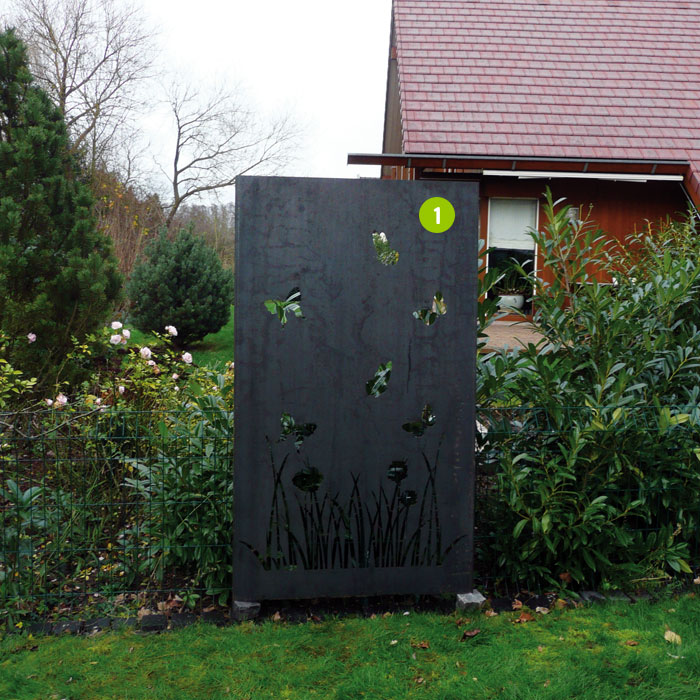 brise-vue jardin avec des panneaux en acier corten